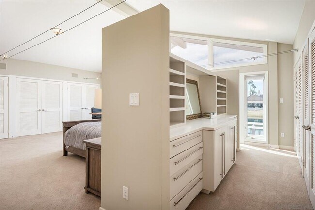 Building Photo - Custom Home with Boat Dock