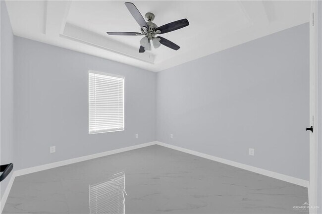 Building Photo - 1620 El Camino Dr