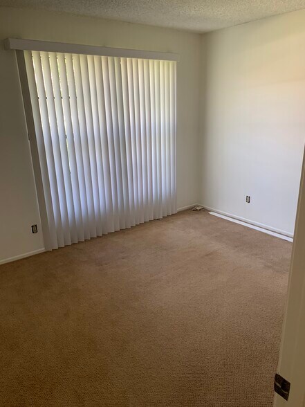 Primary bedroom - 5146 Maple