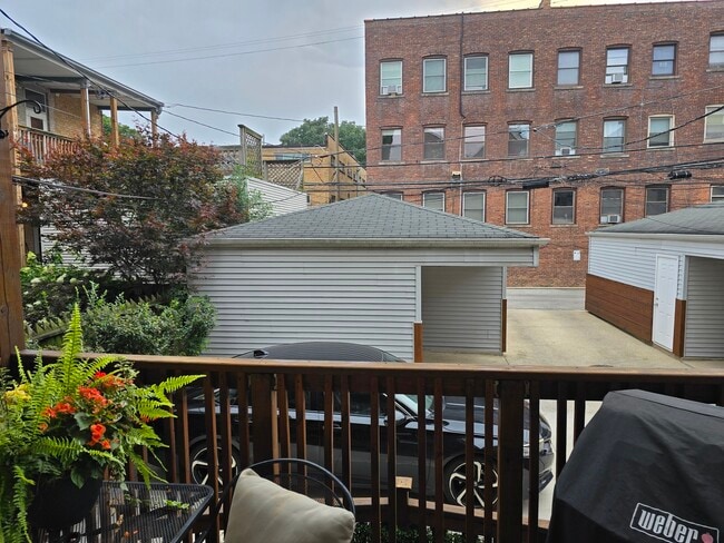 Building Photo - 4212 N Ashland Ave