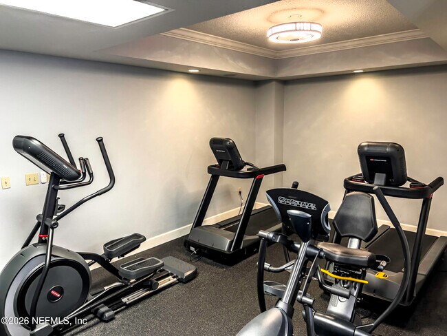 Building Photo - 1478 Riverplace Blvd