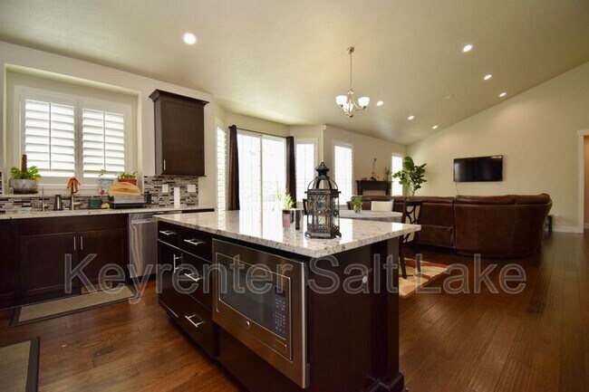 Building Photo - 2101 Plum Harvest Way