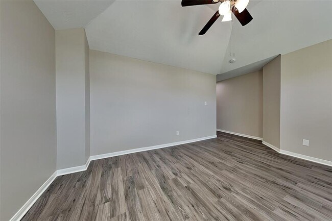 Building Photo - 25714 Oakridge Forest Ln