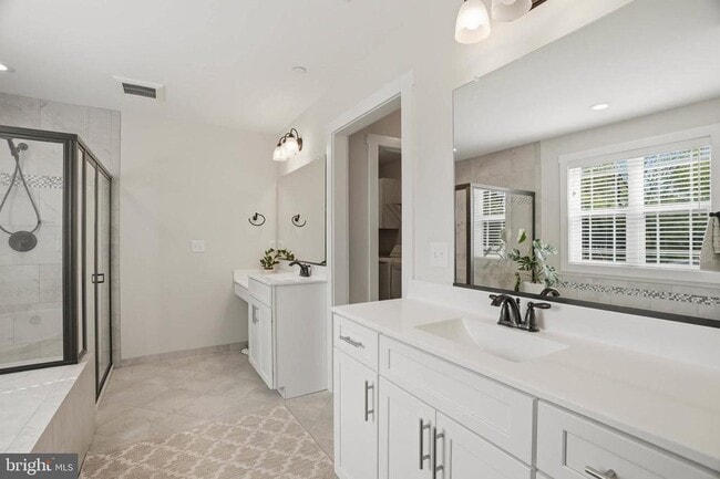 Building Photo - 722 Whitneys Landing Dr