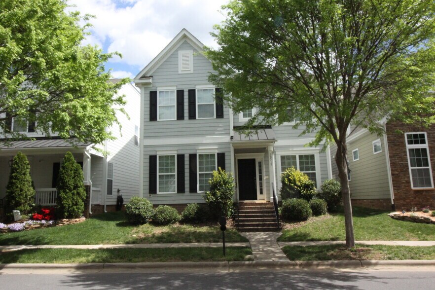Primary Photo - 10519 Royal Winchester Dr