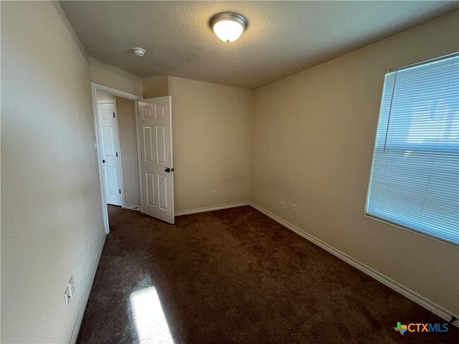 Building Photo - 14107 Veneto Dr