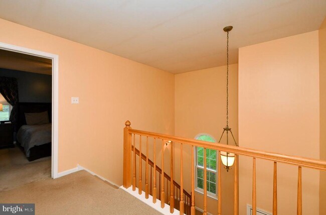 Building Photo - 800 Beacon Ct