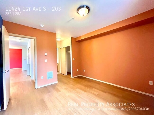 Building Photo - 11424 1st Ave S