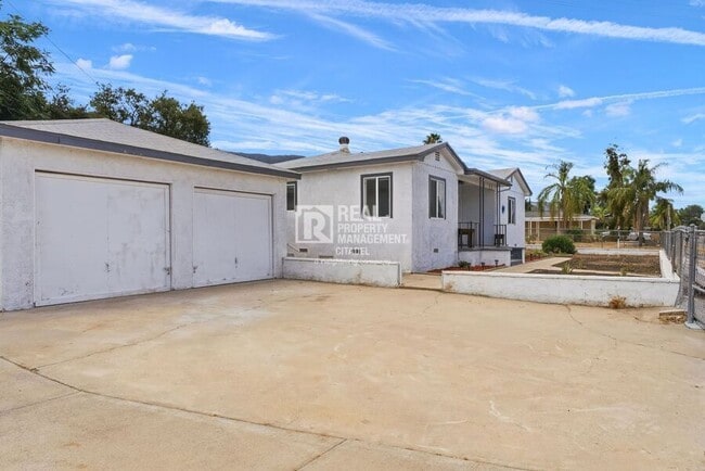 Building Photo - 17771 Brightman Ave