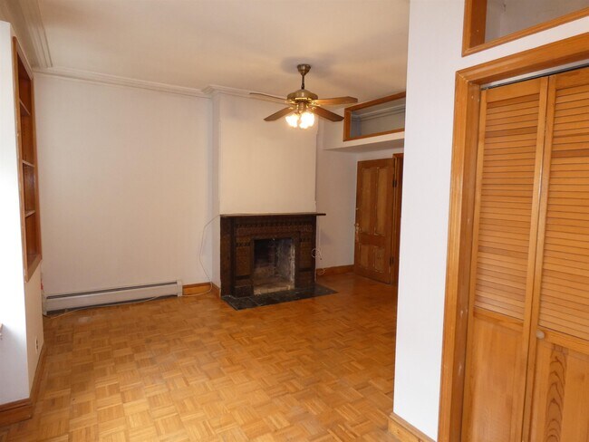 Building Photo - 936 Willow Ave