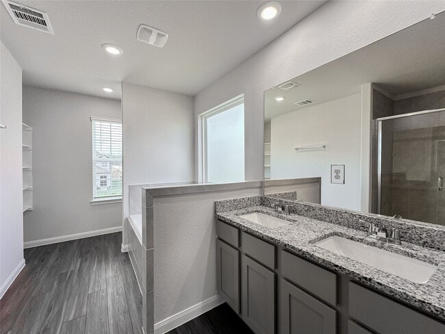 Building Photo - 13368 Burbot Dr