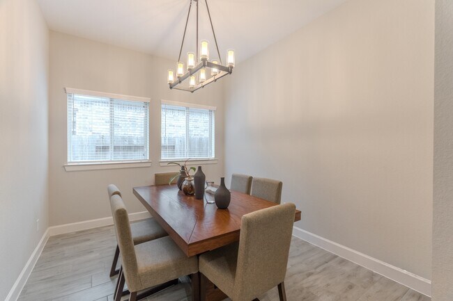 Building Photo - 24634 Songlark Bend Dr