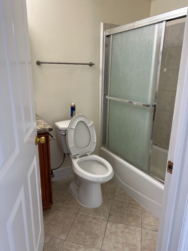 Building Photo - 6107 Romaine