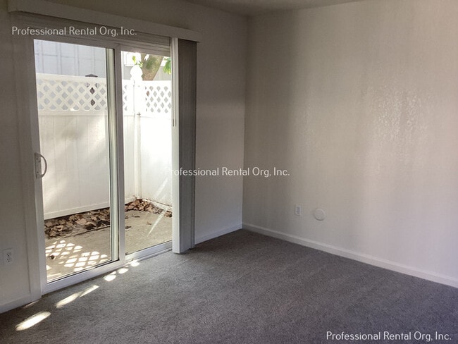 Building Photo - Downtown Newly remodeled 1 bedroom