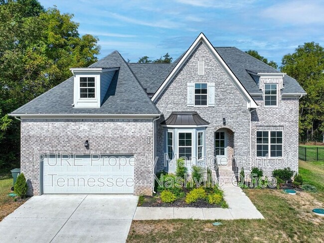 Building Photo - 631 Silva Ln