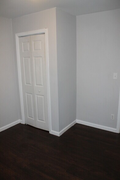 Building Photo - 756 Sunset Blvd SW