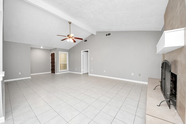 Building Photo - 10707 Shannon Hills Dr