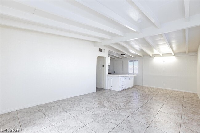 Building Photo - 232 Hillcrest Dr