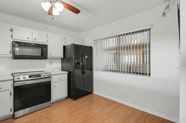 Building Photo - 8030 Hampton Blvd