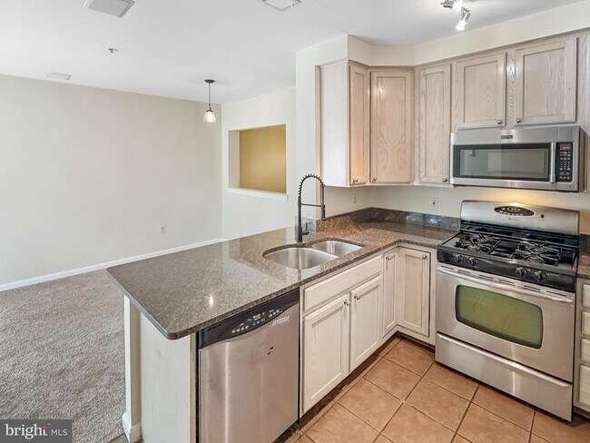 Building Photo - 1546 Northern Neck Dr