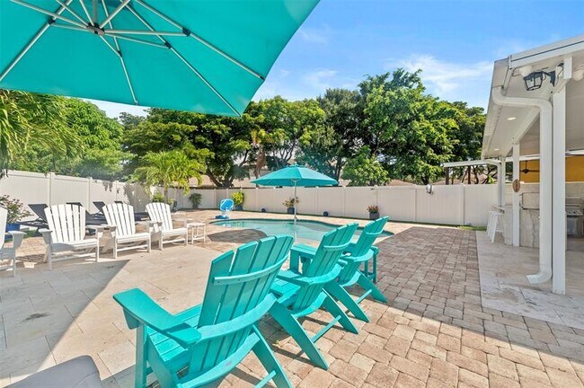 Building Photo - 4121 Eastridge Cir