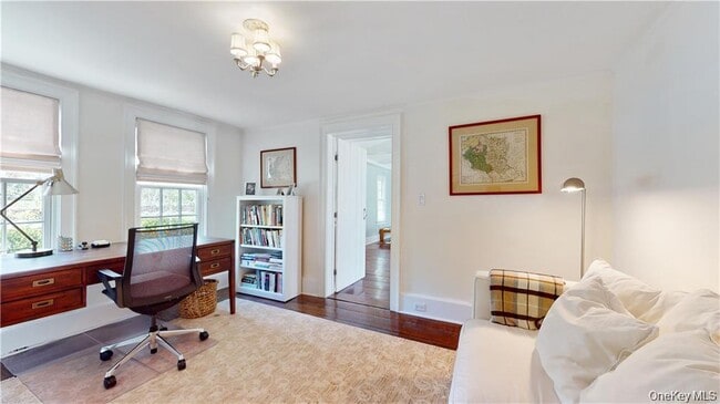 Building Photo - 25 East St