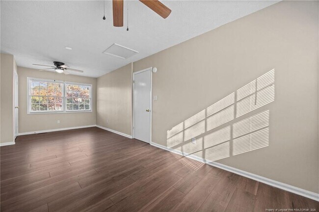 Building Photo - 735 Ashbrook Rd