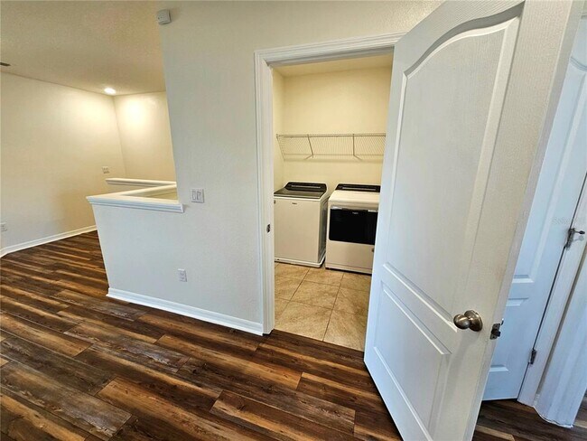 Building Photo - 9022 Wildflower Ln