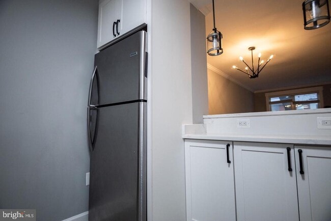 Building Photo - 138 Dale St