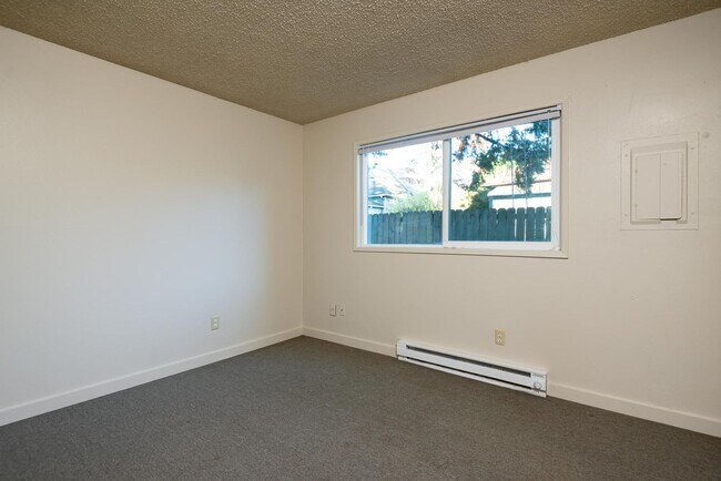 Building Photo - 9230 N Saint Louis Ave