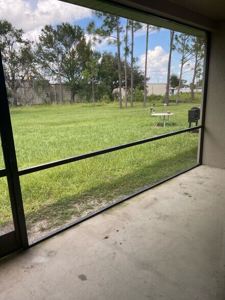 Building Photo - 24484 Zephyr Ct