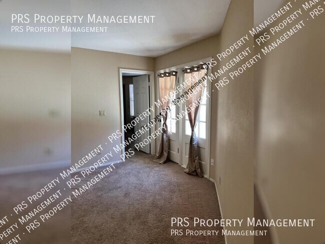 Building Photo - 11942 N 112th Way