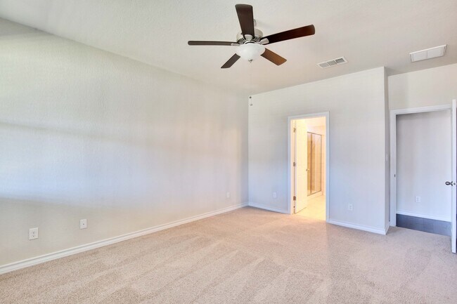 Building Photo - 8008 Massa Dr