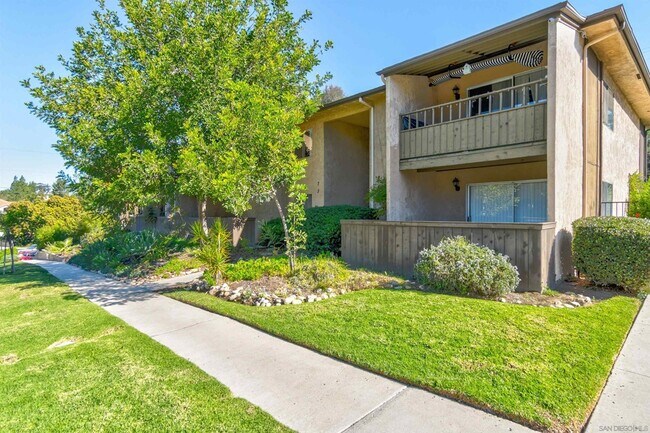 Building Photo - 9175 Campina Dr