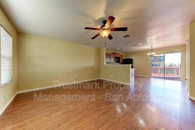 Building Photo - 7927 Horse Hollow