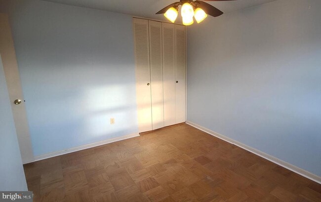 Building Photo - 934 Regina Dr