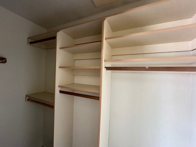 Building Photo - 7800 Westfield Rd