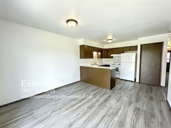 Building Photo - 2333 W 17th St