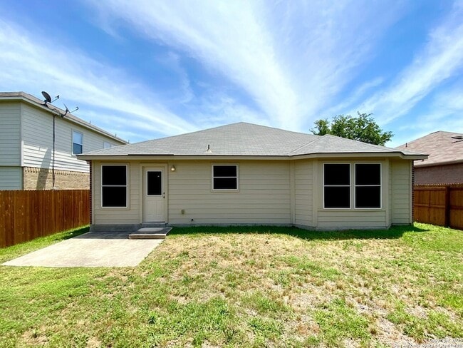 Building Photo - 12647 Point Summit