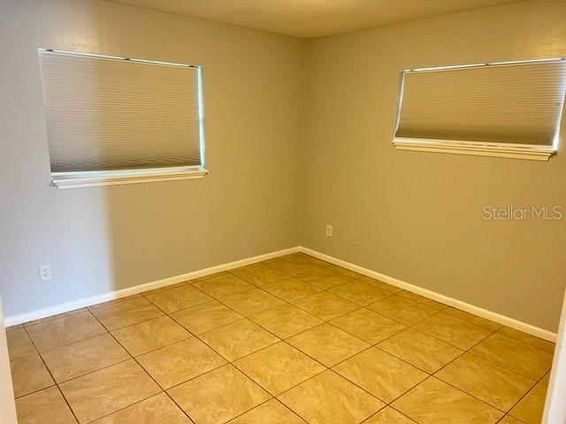 Building Photo - 2615 S Crystal Lake Dr