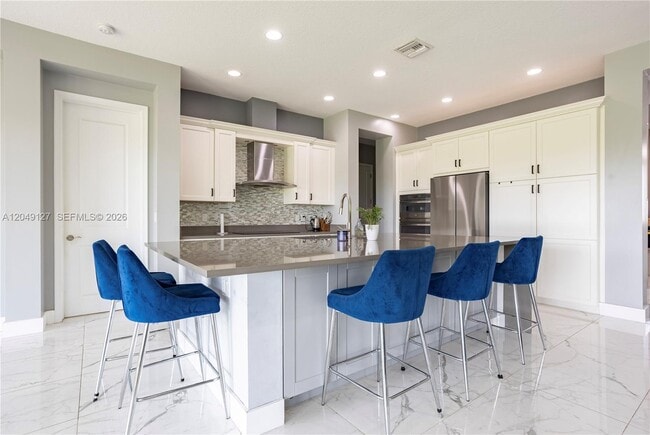 Building Photo - 5850 Whippoorwill Cir