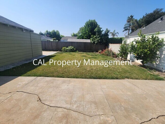 Building Photo - Charming 2 bedroom 1 Bath Maple Park