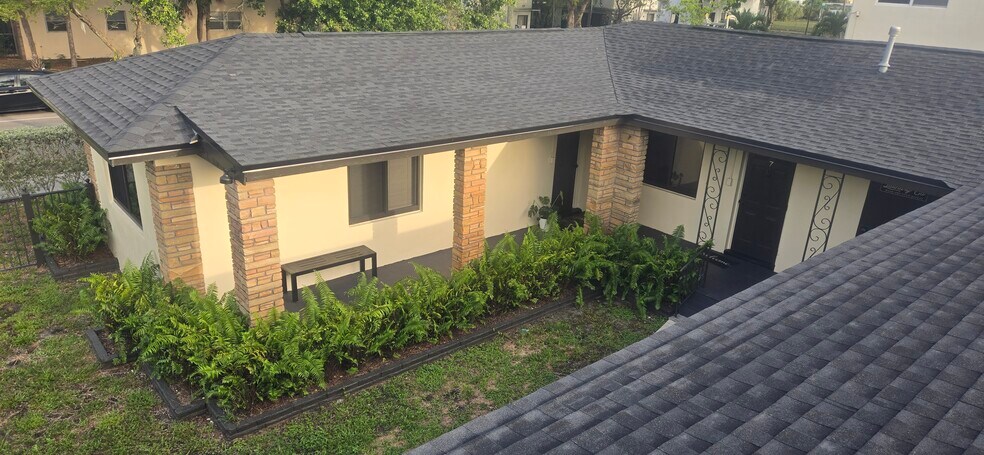 Building Photo - 515 S 20th Ave