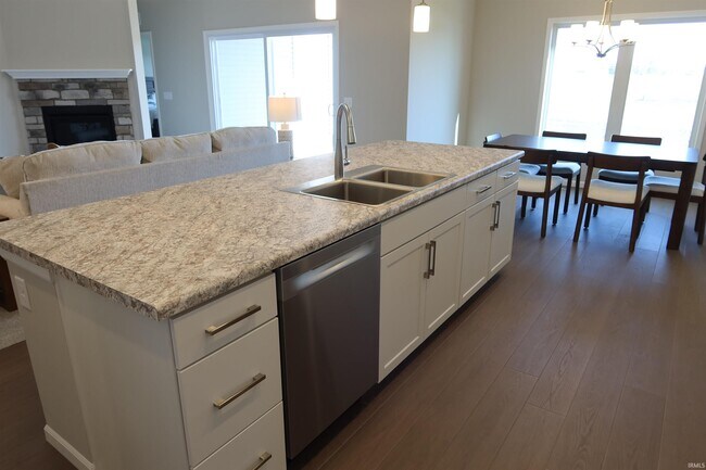 Building Photo - 5437 Broad Fields Cove