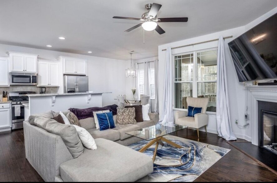 Building Photo - 264 Wembley Dr