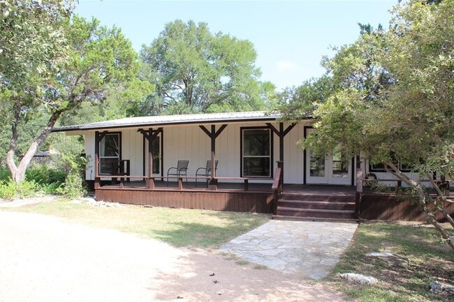 Building Photo - 630 Hillsedge Rd