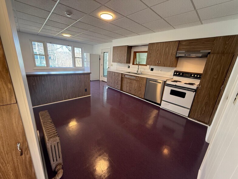 Building Photo - 152 Furnace St