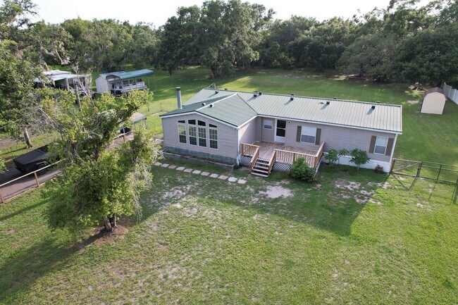 Building Photo - 3 Bedroom / 2 Bath House On A Acre