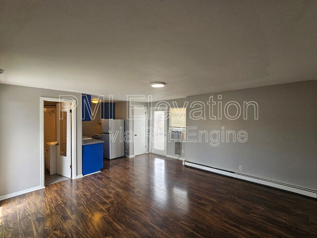 Building Photo - 1140 N Downing St