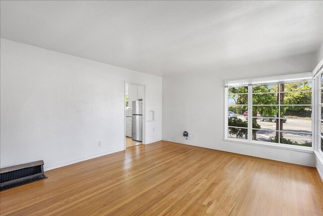Building Photo - 1547 8th St
